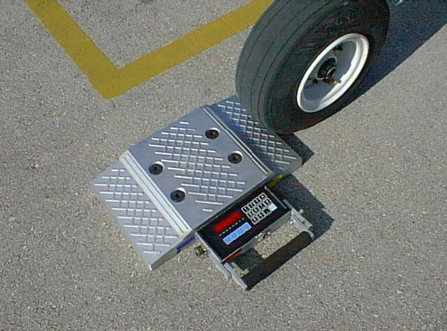 Jaws Scales Small 10K/20K Light/Medium Aircraft Weighing System - Click Image to Close